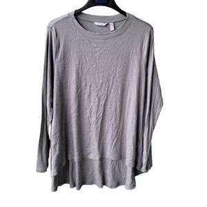 Women's Gray Flowy long sleeve shirt